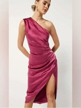 Elliatt- Cassini One Shoulder Satin Dress-Deep Berry, New with tag size XS
